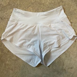 Outdoor Voices Hudson 2.5” Short